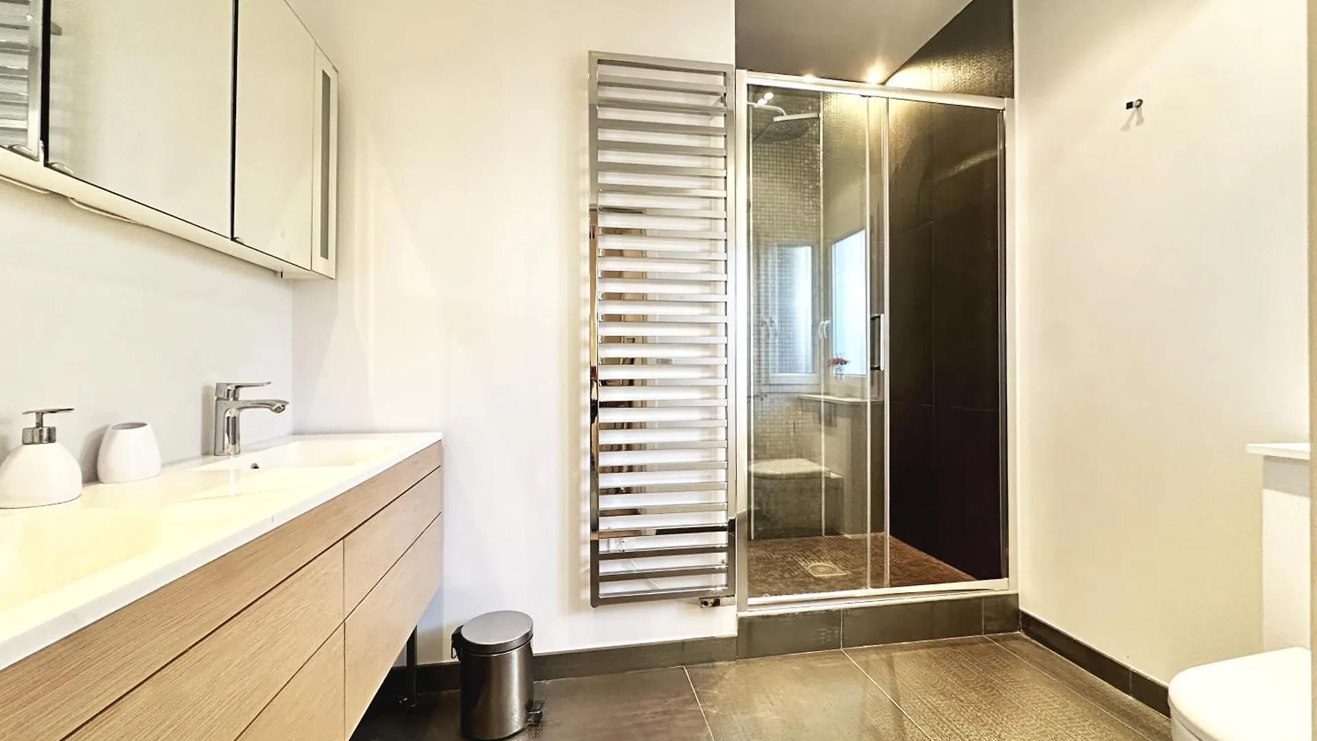 2 Bedrooms With See View Cannes 0*,  Franciaország