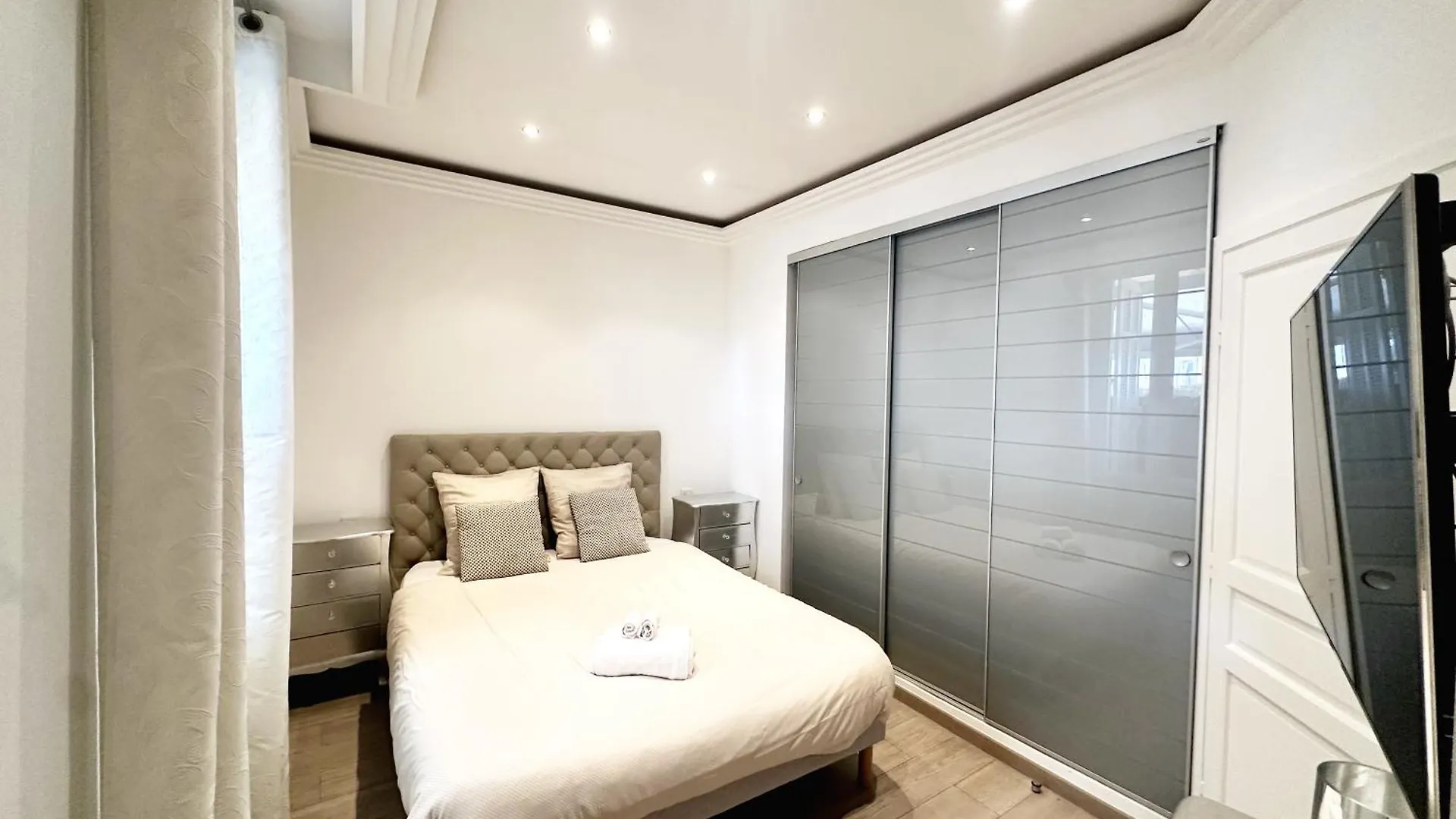 2 Bedrooms With See View Cannes